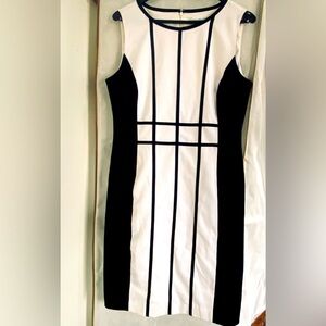 New - Calvin Klein Black & White Sheath Dress Midi - 12